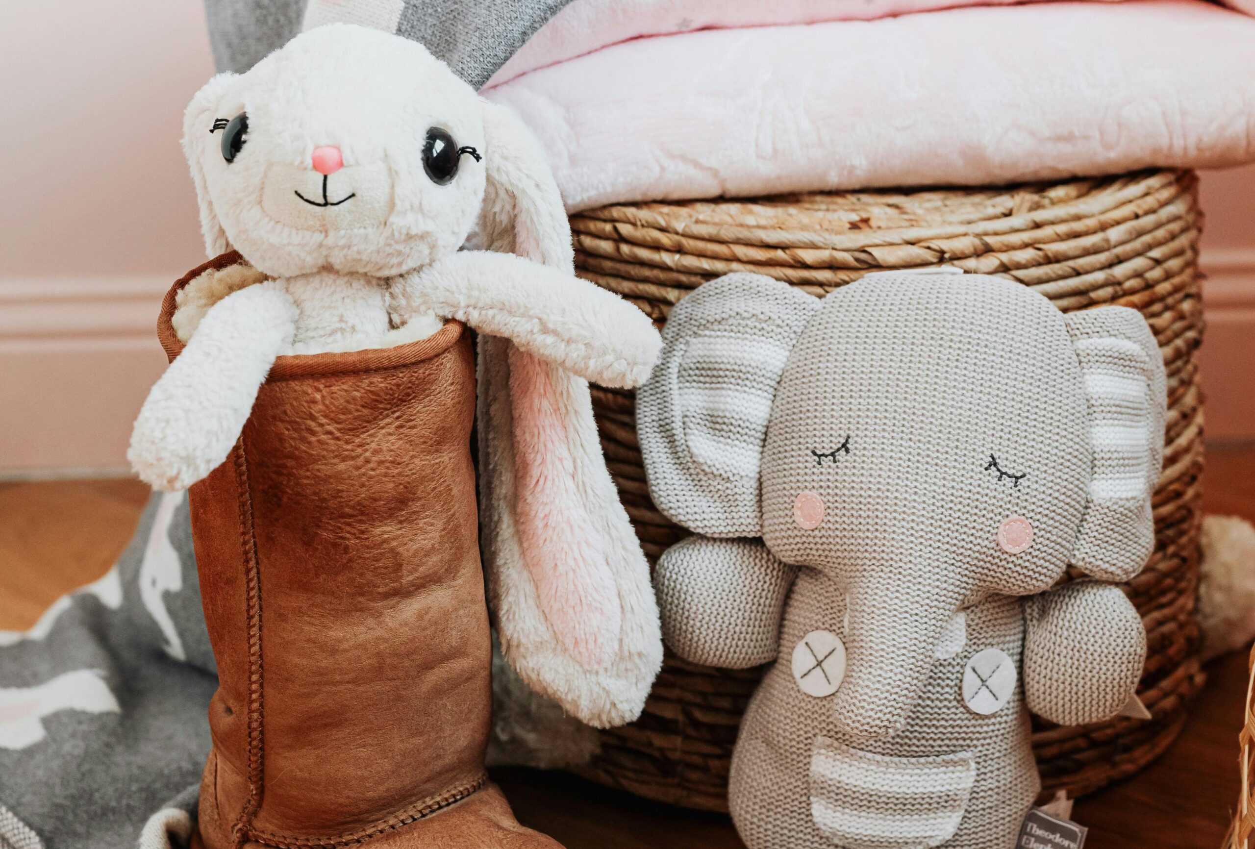 Kaksi pehmoeläintä